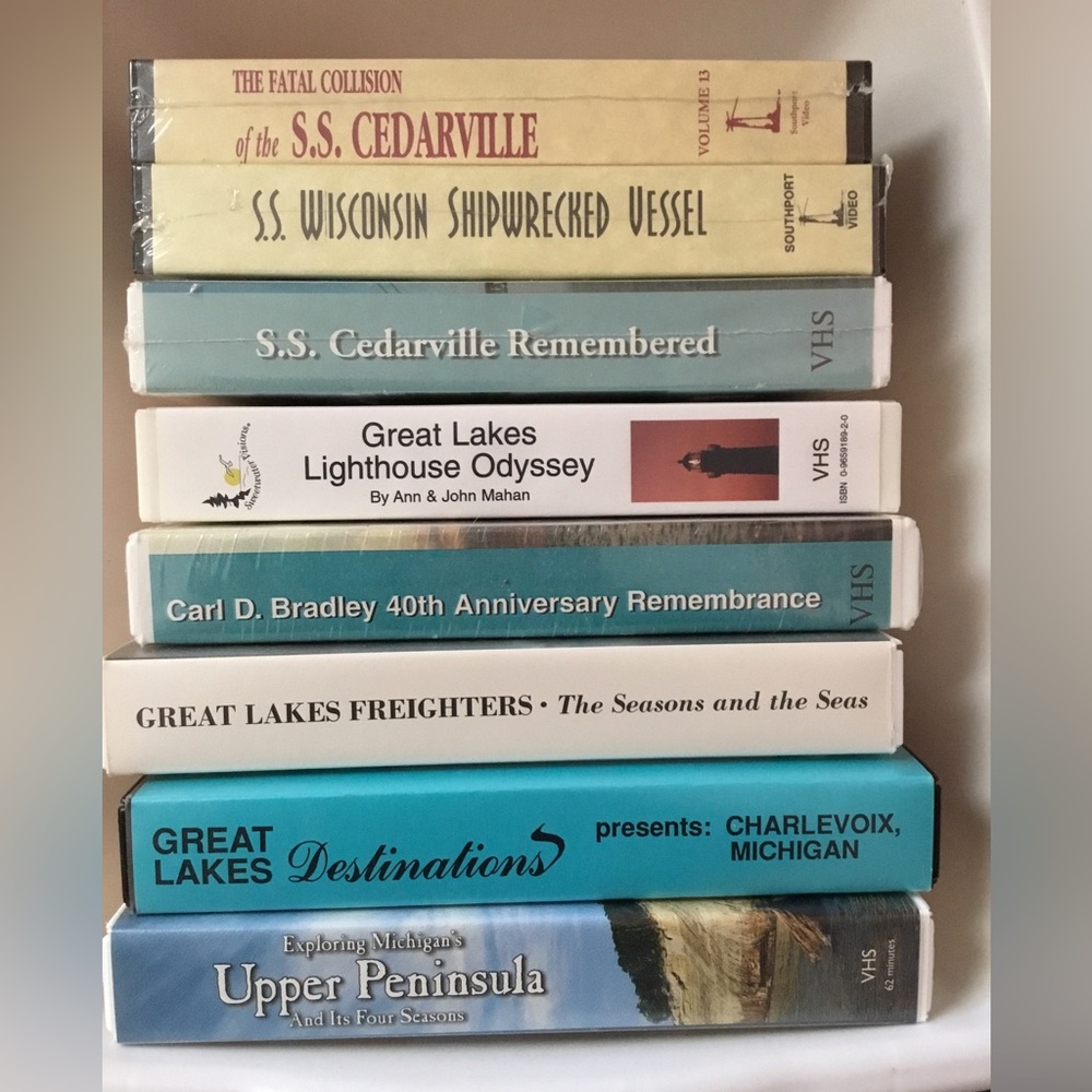 The Great Lakes Freighters ,Shipwrecks, Lighthouse, Destinations VHS a lot NIP
